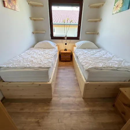 M5 Haus Mit Garten, Waschmaschine Und Trockner Prázdninový dům *